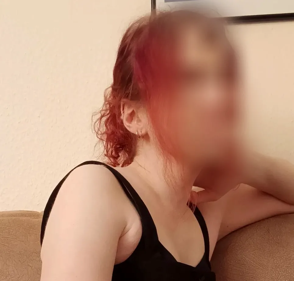 Anne, 37