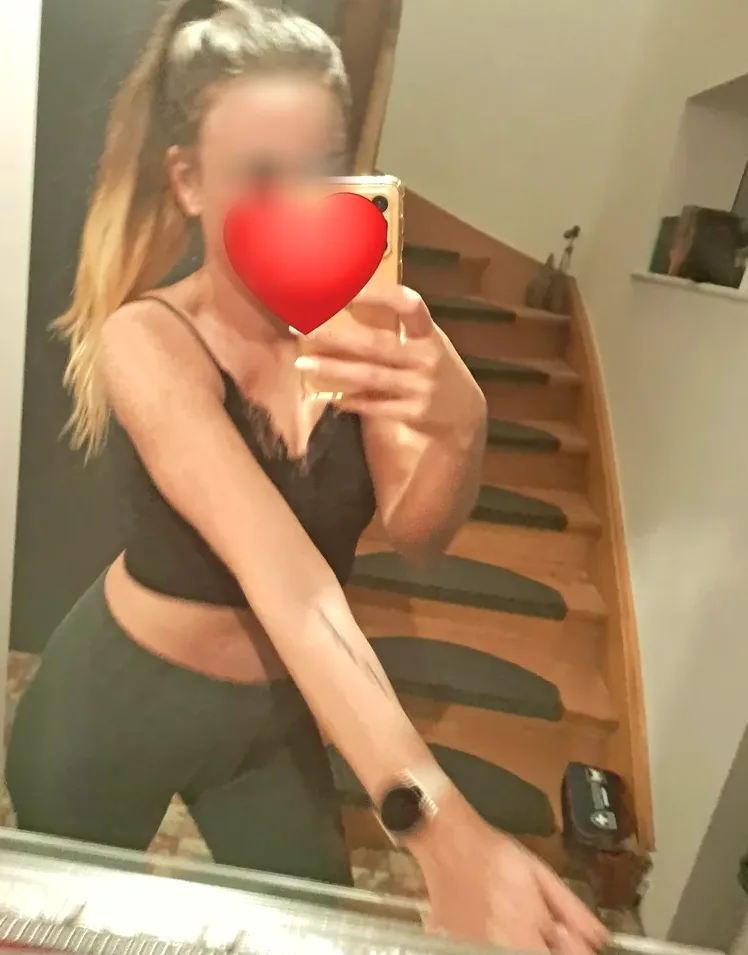 Rosanne, 33